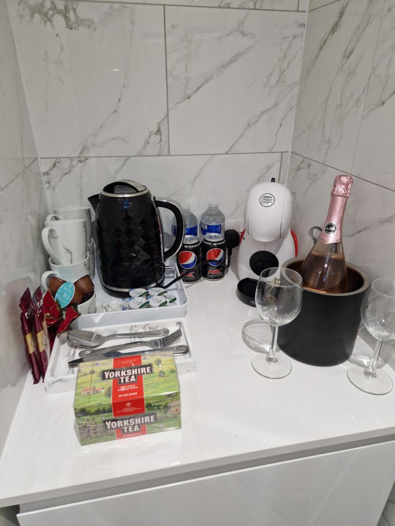 Handsworth The Ivy Garden Suite (Adults Only) מראה חיצוני תמונה